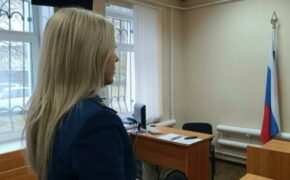 Суд обязал дроппера из Тульской области вернуть похищенные мошенниками у брянской пенсионерки деньги