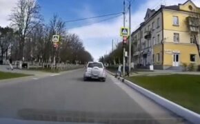 Жительнице Брянска грозит штраф за попавшее на видео нарушение ПДД