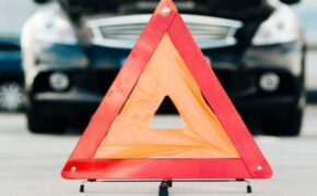 Три человека пострадали при столкновении «КАМАЗа» и «УАЗа» на брянской трассе