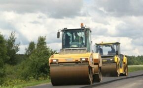 Более пяти километров трассы в Выгоничском районе обновят по нацпроекту