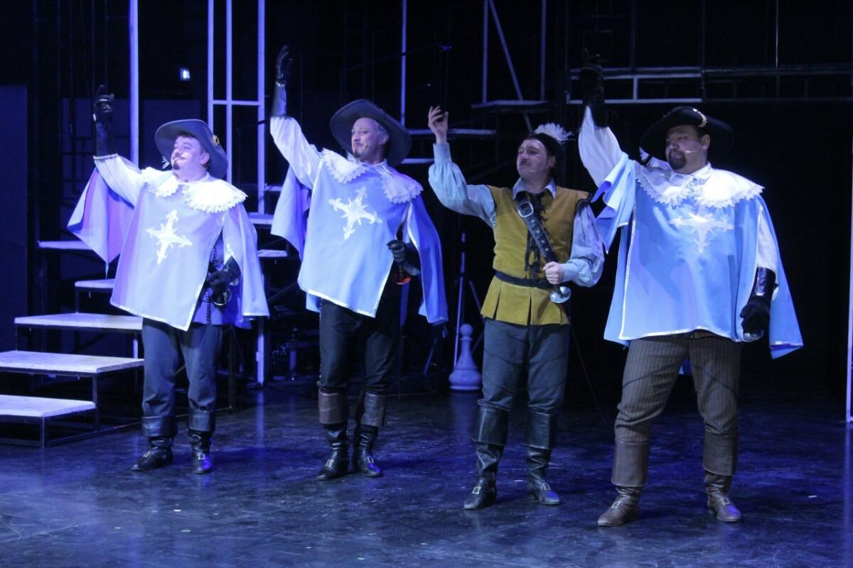 Завершение гастролей Брянского ТЮЗа в Подольске.