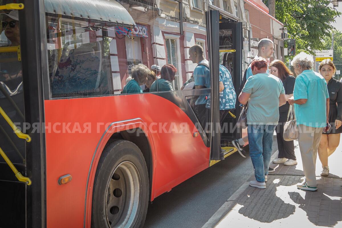 За отключения кондиционеров в транспорте оштрафуют руководителей предприятий в Брянске