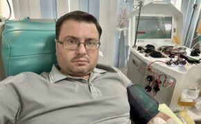 По первому звонку: Почетный донор Артём Сухоломкин отмечает 12-летие в «донорском строю»