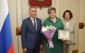 Работников культуры наградили в Брянске