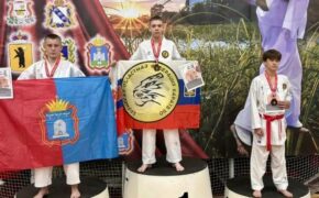 Брянские каратисты завоевали 37 медалей на первенстве и чемпионате ЦФО