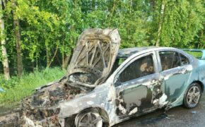 Легковой автомобиль сгорел утром в четверг в Мглинском районе