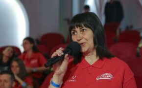 Педагог из Клинцов второй раз вошла в топ-50 конкурса «Магнит футбола»
