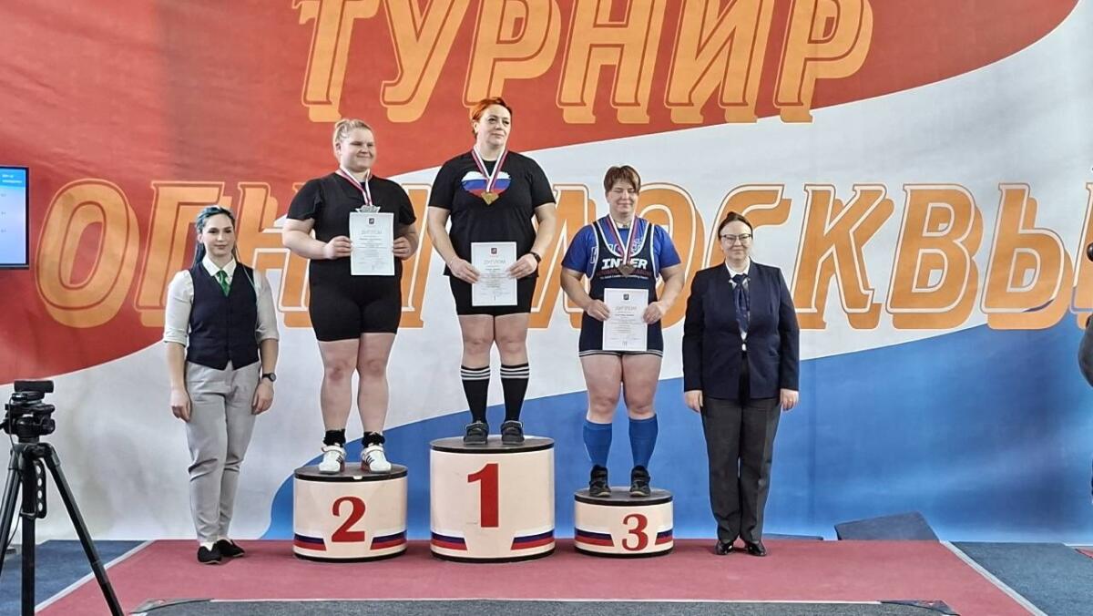 Брянские тяжелоатлеты завоевали четыре медали на турнире «Огни Москвы»