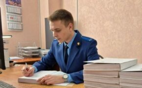 Бывшую замдиректора центра соцобслуживания Новозыбкова обвиняют в получении взятки