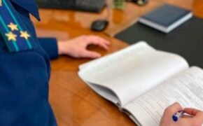 Брянский суд обязал дропперов вернуть похищенные мошенниками у пенсионерки деньги