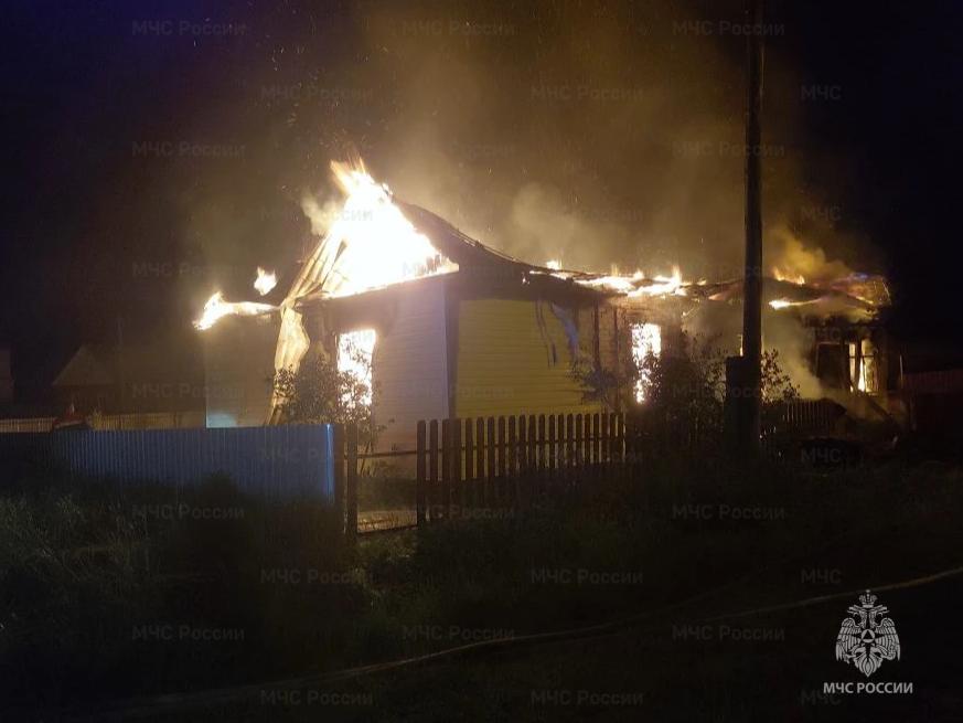 Мужчина погиб на пожаре в жилом доме в Жуковском округе