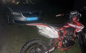 Подростка на мотоцикле задержали полицейские в Новозыбковском районе