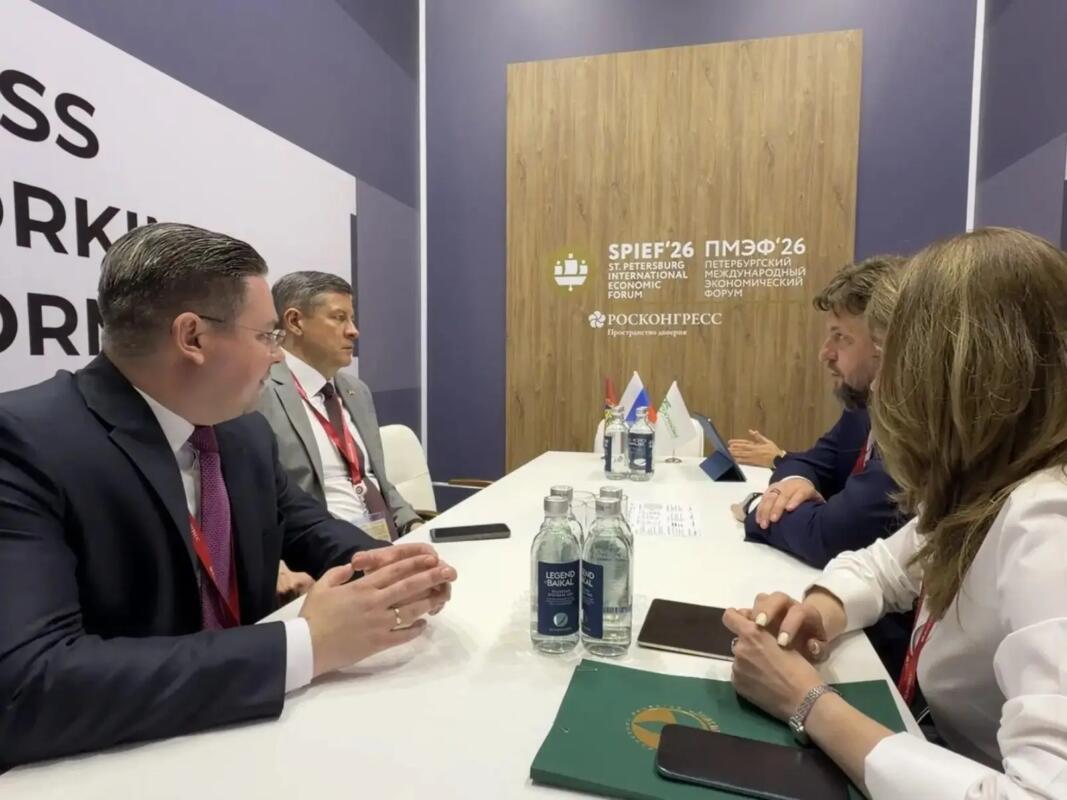 Врио губернатора Брянской области встретился с директором АО «Росагролизинг»