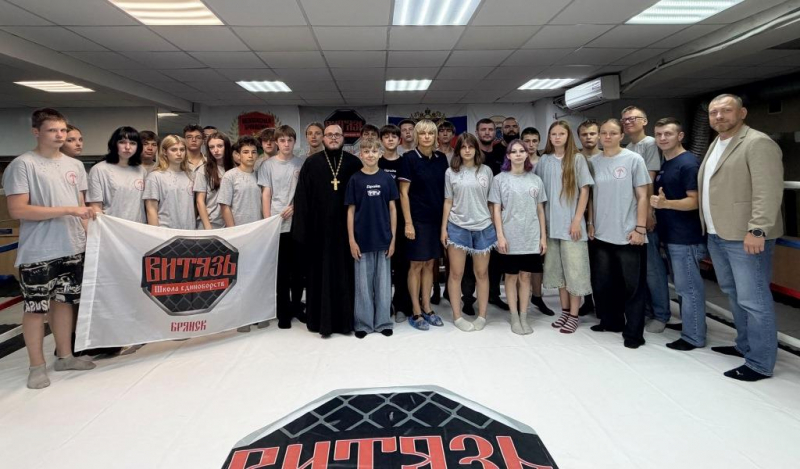 Вторая профильная смена для подростков «Путь Витязей» стартовала в Брянске