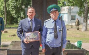 Глава Советского района получил благодарность от погрануправления ФСБ