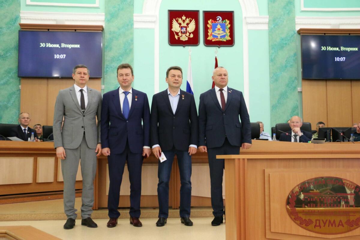 Руководителям агропромышленного холдинга присвоены звания «Герой Труда Брянской области»
