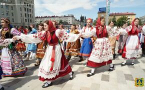 Брянский ансамбль представил народные песни на Фольклориаде в Уфе