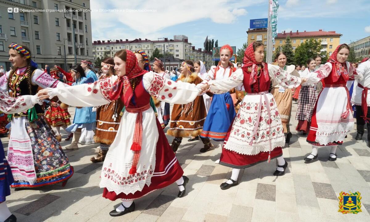 Брянский ансамбль представил народные песни на Фольклориаде в Уфе