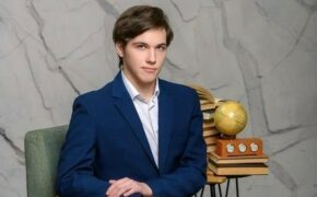 Брянский лицеист сдал профильную математику на 100 баллов