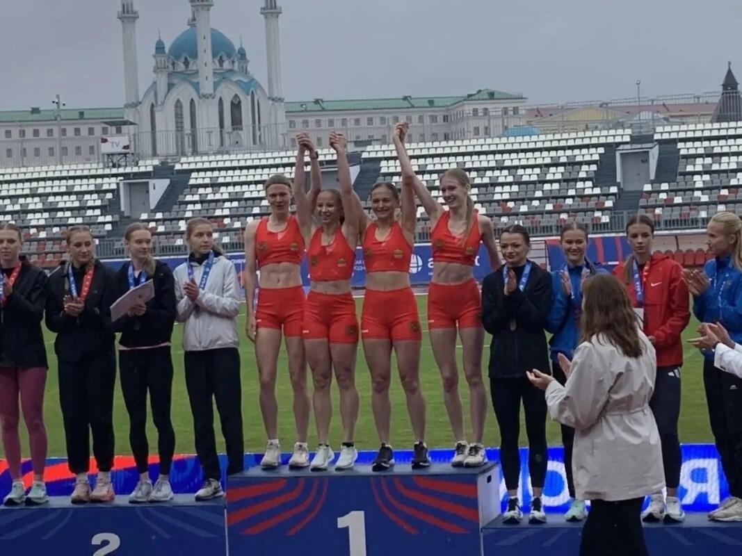 Брянские спорстменки выиграли эстафету на первенства России