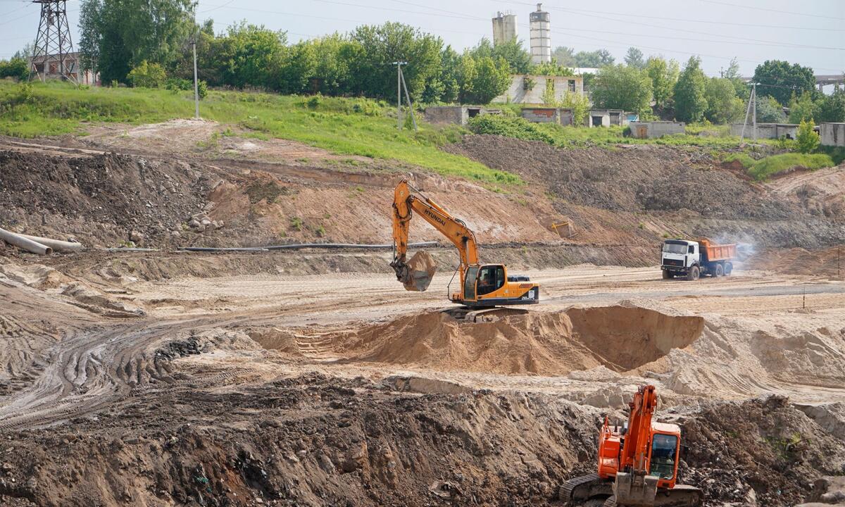 Дорогу-дублёр улицы Карачижской строят по нацпроекту в Брянске