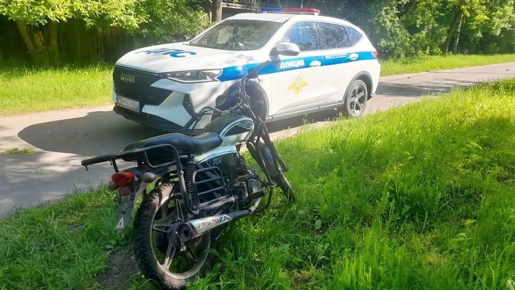 Полицейские в Новозыбковском округе задержали нетрезвого водителя мопеда