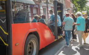 Брянцы просят проверять автобусы тайно: кондиционеры включают только перед приходом чиновников