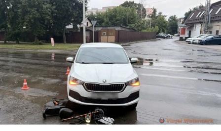 Иномарка и электровелосипед столкнулись в Брянске