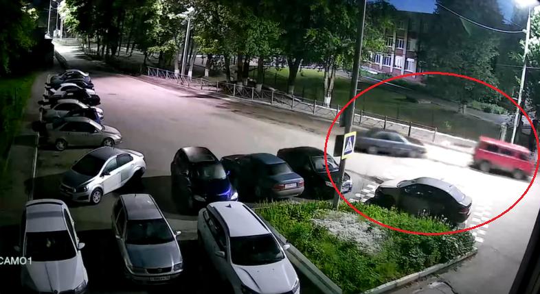 По горячим следам стражи порядка раскрыли кражу автомобиля в Брянске