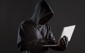 Дистанционные мошенники обманули 19 брянцев на прошлой неделе