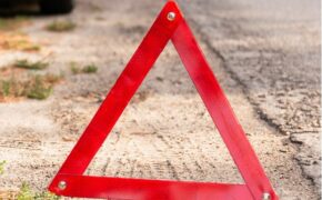 Водитель получил травмы в аварии в Брянском районе накануне