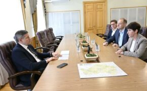 Врио губернатора Брянской области встретился с руководителем фонда «Ванечка»