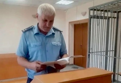 Курьера телефонных мошенников брянский суд отправил в колонию