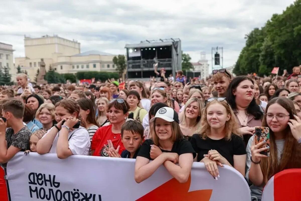 С мечтой и гордостью!