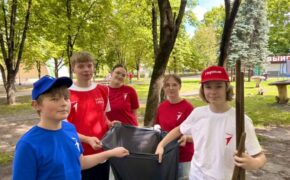 Активисты Движения Первых прибрались в парке «Юность» в Брянске