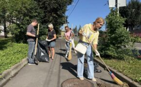 112 сотрудников администрации навели порядок в Брянске