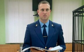 Двое жителей Брянска получили условный срок за торговлю контрафактными сигаретами