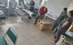 В соцсетях Брянской станции крови поделились фотографиями с таинственными коробками
