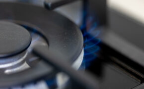 В Брянске восстанавливают газоснабжение после повреждения газопровода на Ромашина
