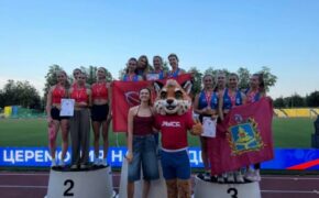 Брянские легкоатлеты завоевали четыре медали на чемпионате России по эстафетному бегу в Москве