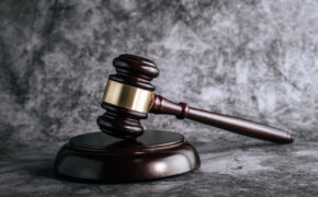 Дело о погибшем на зерноперерабатывающем предприятии сотруднике рассмотрел брянский суд