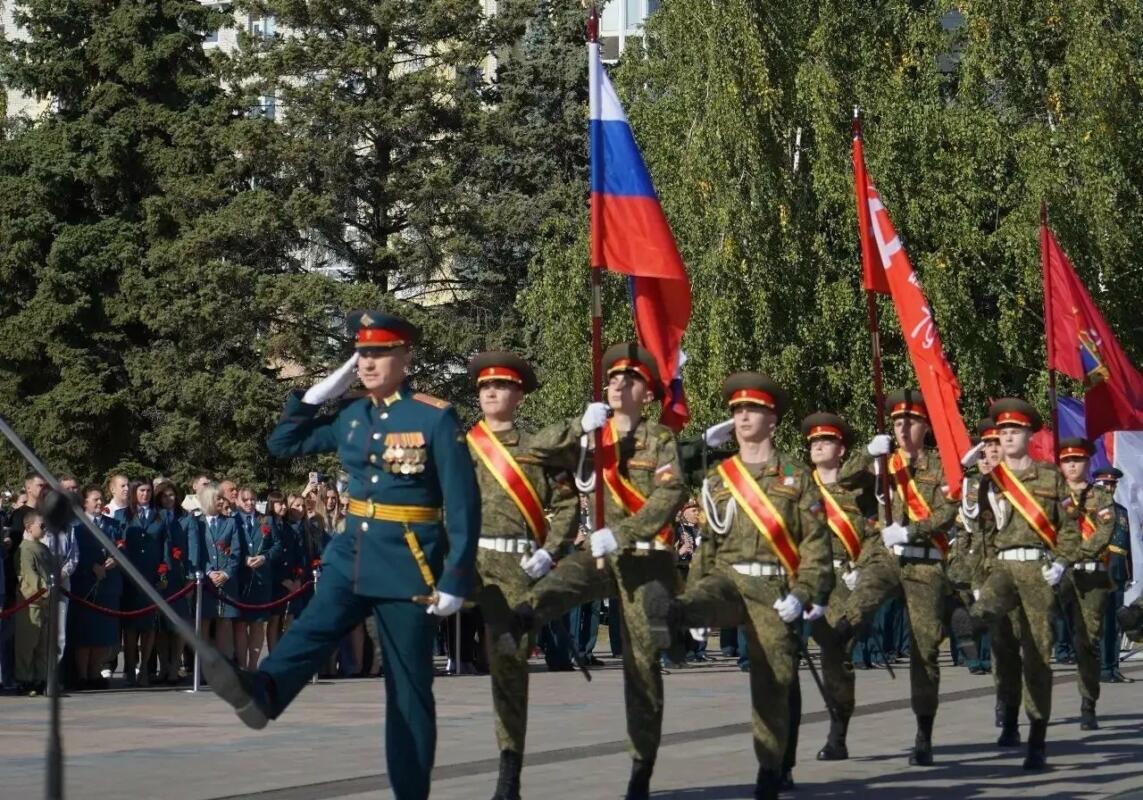 В Брянске прошёл парад в честь освобождения от немецко-фашистских захватчиков