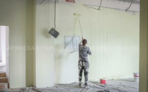 Подрядчик отстал от графика при ремонте в школе № 40 в Брянске