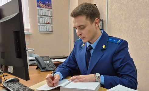 Пожилого жителя Новозыбкова обвиняют в убийстве сына