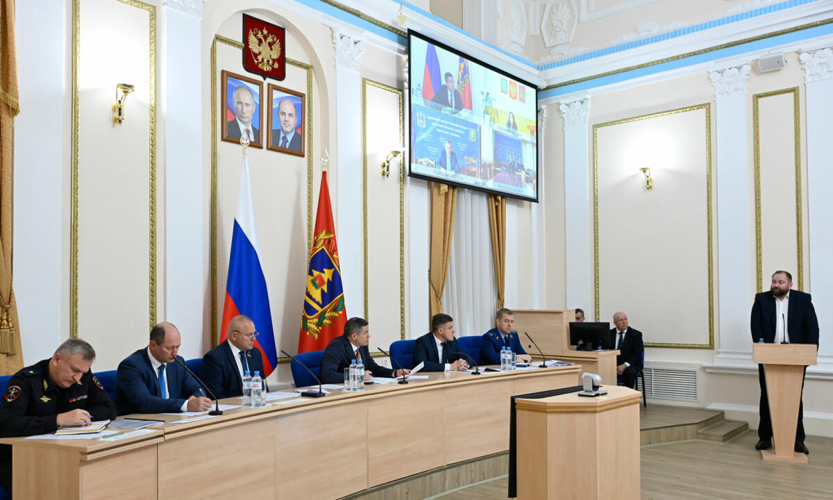 Экономику в брянском правительстве теперь курируют новые заместители