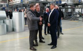 Брянский губернатор посетил промышленные предприятия в Минске