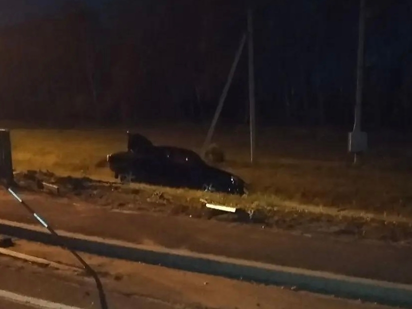 Легковушка съехала в кювет в Почепском районе