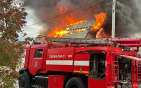 Жилой дом сгорел в Брянске вечером в воскресенье