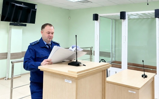 Похитившего свыше двух миллионов рублей у брянцев лжеработника суд отправил в колонию