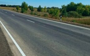 Более шести километров трассы в Почепском районе обновили по нацпроекту